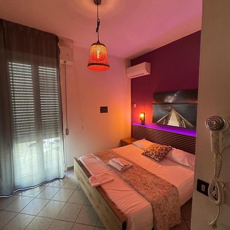 Hotel New Liston רימיני מראה חיצוני תמונה